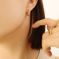 Bông Tai Khoen Tròn Dập Nổi Titan Ko Đen TT 4214 - Vàng