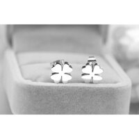 BÔNG TAI TITAN CỎ 4 LÁ MAY MẮN CAO CẤP