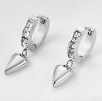 Bông Tai Tòn Ten Trái Tim Titan Ko Đen TT 4384 - Bạc