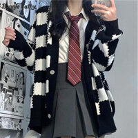 Bonnie Cathy Vintage Áo len có nút ca rô màu đen trắng Áo khoác len dệt kim rộng hàng đầu