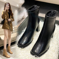 Boots cổ ngắn khoá bán nguyệt