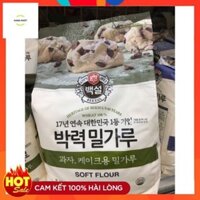 Bột mì Hàn Quốc Beksul số 08 loại thượng hạng làm bánh bông lan gói 2,5kg