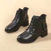 Bốt nữ bốt cổ điển mùa thu đông mẫu mới Bốt ngắn lớp đầu da bò phong cách Anh đế bằng giữ ấm tăng chiều cao chống trượt 2025