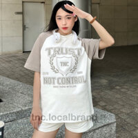 Boxy Tee Raglan Unisex Couple Áo Thun Cặp Đôi Nam Nữ Local Brand TNC Kiểu Phông Trắng Tay Phối Dày Dặn In Chữ "VARISTY"