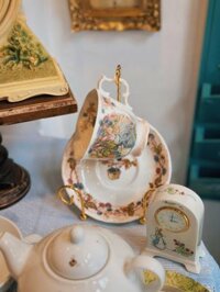 Bramly Hedge Autumn Tea Set - Royal Doulton