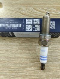 Bugi Mercedes Benz C180 (2006-2010); C200 (2009-2014); C250 (2009-2014); E250 (2009-2013); G500 (2008-2015); GL450 (2006-2012), S500 (2005-2011); SLK200 (2011-2015) chính hãng Bosch Iridium YR6NI332 (0242140515)