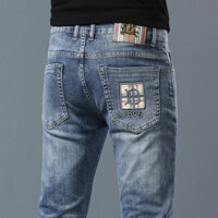 Burberry2025 Quần Jean Phong Cách Mới Xanh Nhạt Quần Jean Nam Cao Cấp Phổ Biến Tất Cả Trận Đấu Quần