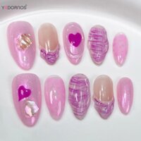 Bút bấm màu hồng bóng trên móng tay có in hình trái tim Móng tay giả chống nhòe