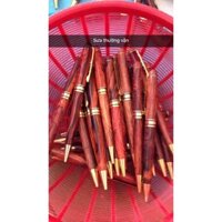 Bút khắc tên theo yêu cầu