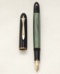 Bút máy Pelikan 140 Green Stripe 14C M
