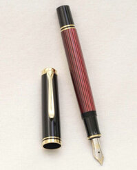 Bút máy Pelikan Souveran M600 Black & Red 14C F