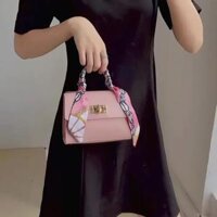 BUY 1 GET 1 Túi vuông nhỏ có khóa nơ bằng lụa túi xách dây xích bằng da PU Túi đeo chéo