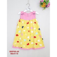 BV0742-A9 - Váy bé gái lanh sát nách , dáng chữ A , đính cúc 2 vai , in trái tim , màu vàng , size nhỡ 8t-12t