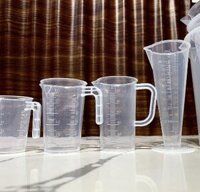 Ca đong nhựa, cốc đong nhựa có quai chia vạch nổi 250ml 500ml 1000ml 2000ml đo thể tích