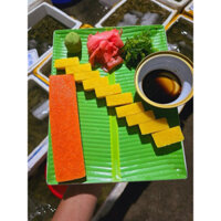 Cá trích ép trứng (kèm 4 gia vị: mù tạt, gừng hồng, nước tương, rong biển)