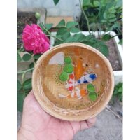 Cá vẽ 3D trên resin trong rổ tre