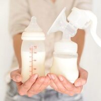 Cách bảo quản sữa mẹ khi vắt ra an toàn, hợp vệ sinh