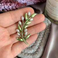 Cài áo  thời trang phong cách Châu Âu 3D hạt ngọc trai nước ngọt phối lá xanh GC221 - Ngọc trai nước ngọt