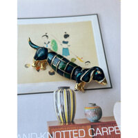 Cài áo vintage chú chó dachshund