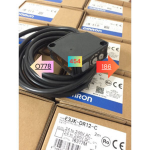Cảm biến quang Omron E3JK-DR12-C 2M