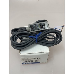 Cảm biến quang Omron E3S-CT11