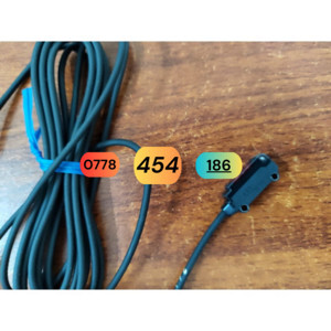 Cảm biến quang Omron E3T-SL21 2M