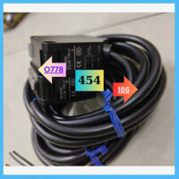 Cảm biến quang thu phát E3JK-TR12-C