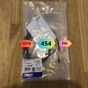 Cảm biến tiệm cận Omron E2A-S08KN04-WP-C1 2M