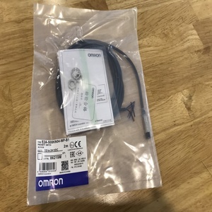 Cảm biến tiệm cận Omron E2A-S08KN04-WP-B1 2M