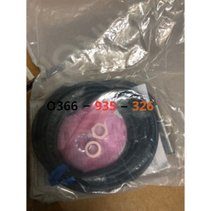 Cảm biến tiệm cận Omron E2B-S08KS01-WP-B1 2M