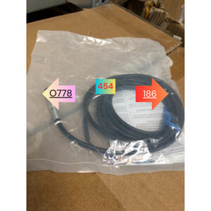 Cảm biến tiệm cận OMRON E2B-S08KN04-WP-B1