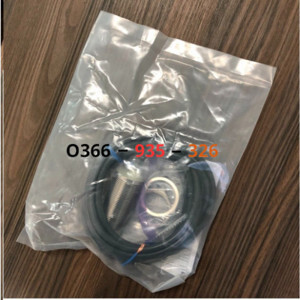 Cảm biến tiệm cận Omron E2EM-X30MX1