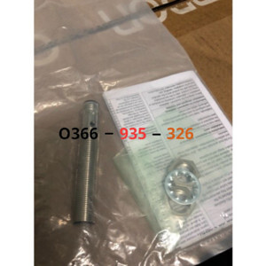 Cảm biến tiệm cận Omron E2B-M12LS04-M1-B1