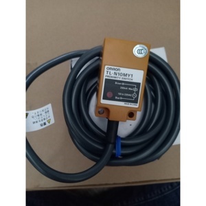 Cảm biến tiệm cận Omron TL-N10MY1
