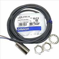 Cảm biến từ 2 dây DC 12-24vdc Omron E2E-X7D1-N 2M