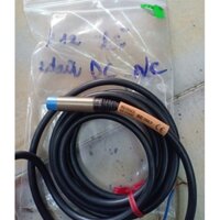 Cảm biến từ tròn phi 12, 2 dây 12-24vdc thường đóng nc. Keyence