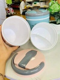 Camen Giữ Nhiệt Hello 3 ngăn kèm muỗng.