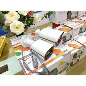 Camera HDTVI ColorVu Hikvision DS-2CE10DF3T-PF - 2MP