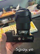 Cần bán bộ máy ảnh a6000 và lens 18-135 f3.5-5.6