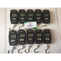 Cân Điện Tử Mini Cầm Tay 50kg Weiheng Cân Treo Có Móc Cân Hành Lý Màn Hình LCD Siêu Chính Xác Bảo Hành 1 Năm Shop UTE