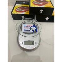 Cân điện tử mini nhà bếp cân tiểu li định lượng 1g-5kg WH-B11 thiết kế gọn gàng, mặt cân kính cường lực chịu lực tốt.