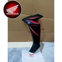 Cánh yếm trái, bửng trái Wave Blade 110 màu đen tem đỏ *R340* (64770K57A20ZC)