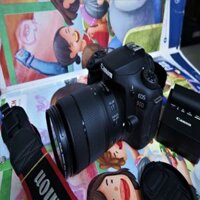 Canon EOS 90D Kit EF-S 18-135mm f/3.5 -5.6 IS USM Nano