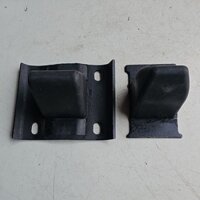 Cao su tăm bông nhíp ô tô kia k2700 ( giá 1 cái)