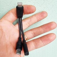 Cáp chuyển đổi hai trong một cho micro dòng utra và pro, vừa dùng micro vừa sạc pin cho điện thoại