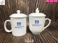 Cặp đôi ly sứ có nắp in logo, mã 820029, ly sứ quai C và ly chóp lửa, sứ trắng cao cấp, dung tích 330 ml, giá báo trên 100 chiếc, gốm bát tràng cao cấp