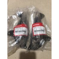 Cặp xi nhan trước xe Airblade 2011-2012 hãng Honda ( có bán lẻ 1 bên)