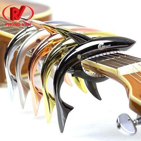 Capo guitar cá mập gc30