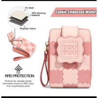 Card holder hoạ tiết mô phỏng bánh quy dễ thương thương hiệu Tou Tou Bag có khả năng bảo mật thẻ tín dụng