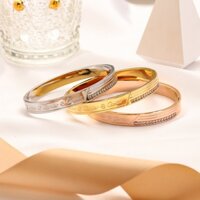 Cartier Vòng Tay Ánh Sáng Sang Trọng Tinh Tế Vòng Tay Nữ Thép Titan Không Gây Dị Ứng Vòng Tay Kinh Doanh Bữa Tối Vòng Tay Cho Bạn Gái Ngày Lễ Tình Nhân Tana